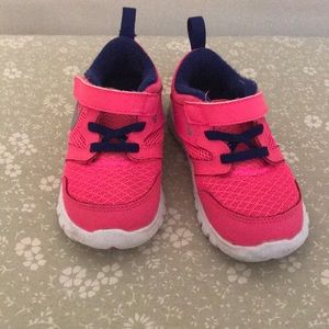 Toddler Nike 8C shoes